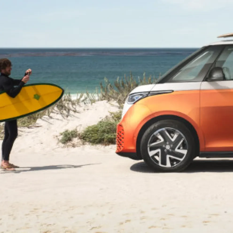 ID. Buzz banner medium